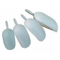 Plastic feed shovel