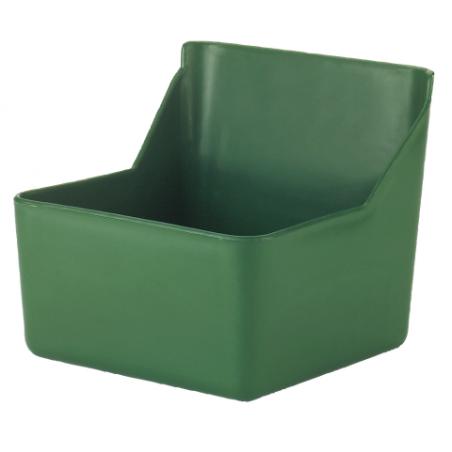 Feeder for calves and sheeps