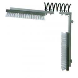Texas scraper brush for cattle and horses