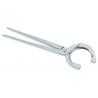 Nose ring applicator for bulls