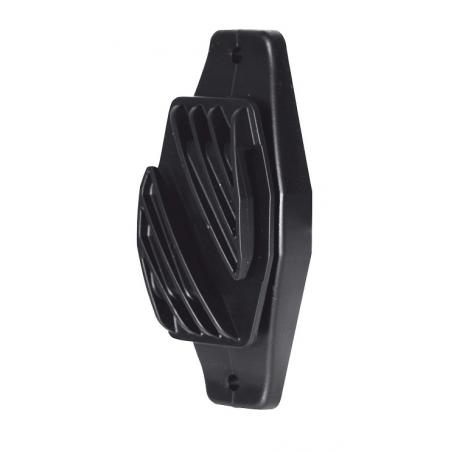 S-shaped interlocking insulator for wide strips