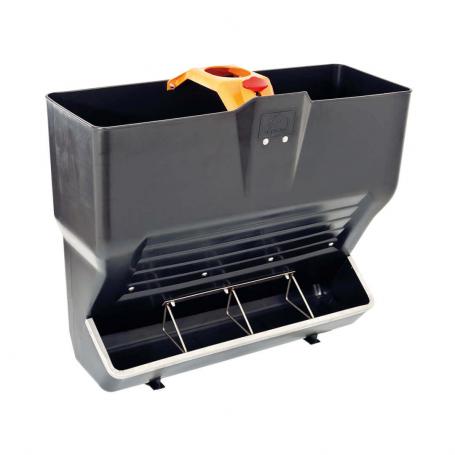 TR4 feeder for weaned pigs