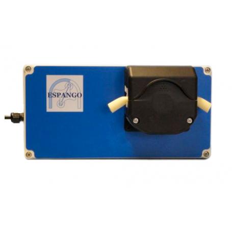 Semi automatic machine for roll envelopes