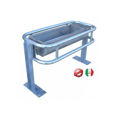 Abbeveratoio per bovini a vasca ribaltabile da fissare a pavimento
